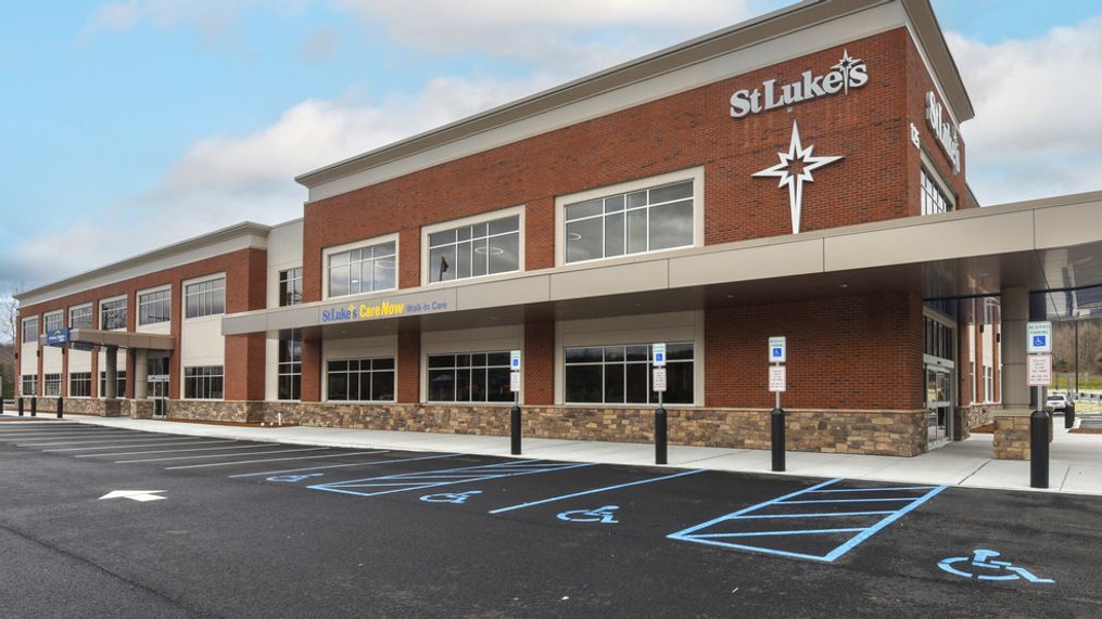 Ribbon-cutting for smithfield gateway health center